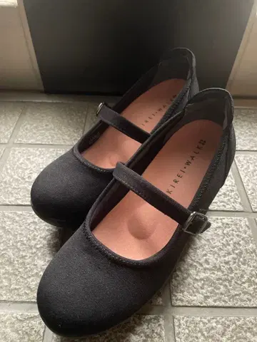 KIREI WALK 블랙 메리제인 슈즈 새상품급 23.0cmEEE