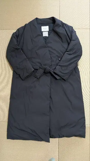 MULARD DOWN COAT 네이비 다운 자켓