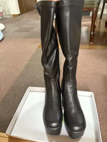 가죽 블랙 통굽 롱 부츠 23cm