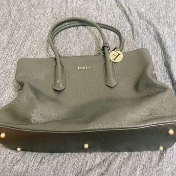 FURLA 블랙 핸드백 천연 가죽