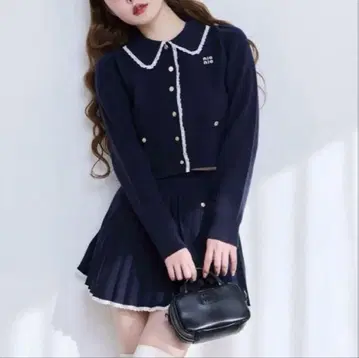NICE CLAUP 니트 셋업 네이비