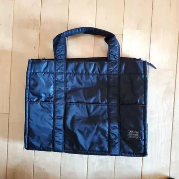 블랙 나일론 소재 토트백
