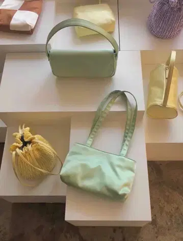 연말 세일 Hai 실크 백