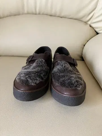 CAMPER 퍼 플랫슈즈 (23.5 다크 브라운)