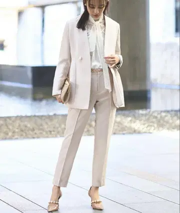 노카라 코쿤 페플럼 수트 셋업