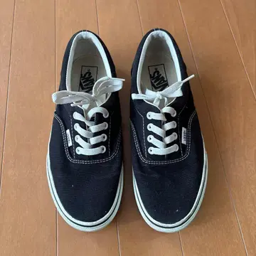 Vans 블랙 로우컷 스니커즈