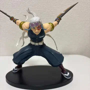 귀멸의 칼날 우즈이 텐겐 피규어 박스 없음