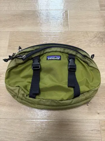 patagonia 바디백 올리브 그린 48460