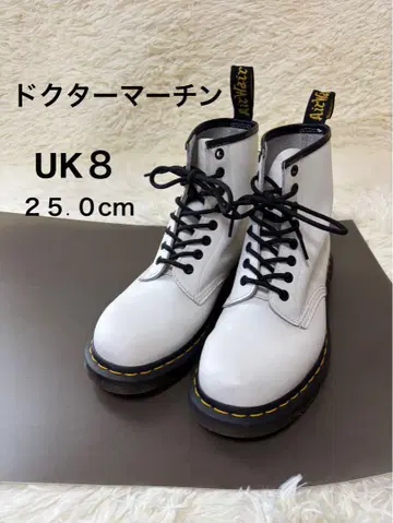 닥터마틴 워크 부츠 UK 8 화이트