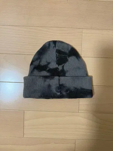 Carhartt Vista Beanie 그레이/블랙 타이 다이