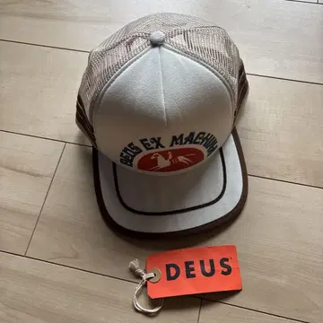 DEUS EX MACHINA 캡