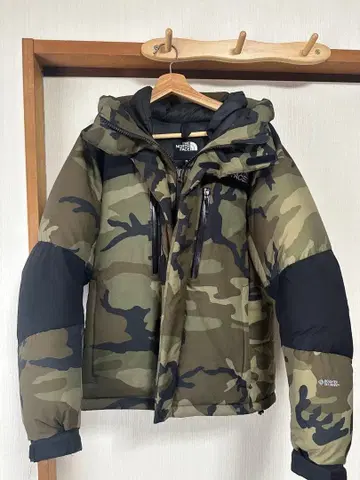 THE NORTH FACE 바르톨로 라이트 다운 자켓