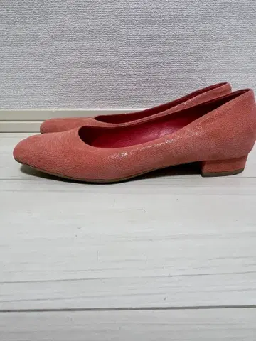 Pas de Rouge (파들루즈) 펌프스