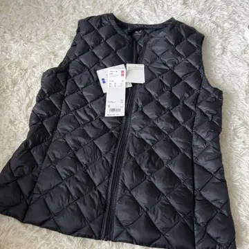 미사용 새상품 UNIQLO 울트라 라이트 다운 컴팩트 베스트 S 블랙