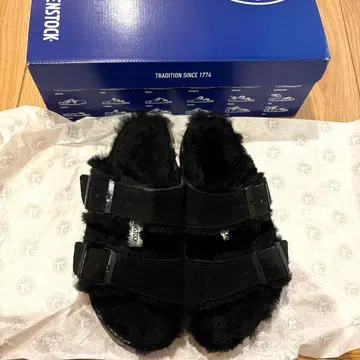 버켄스탁 Arizona Fur