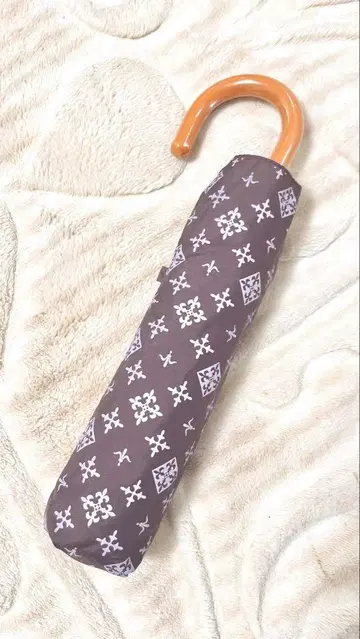 러셋 모카 브라운 모노그램 패턴 접이식 우산 미사용품