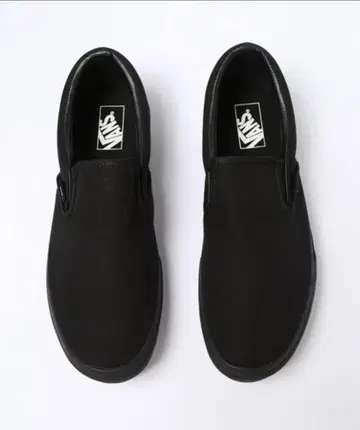 [1회 사용] VANS 블랙 슬립온 23.5cm