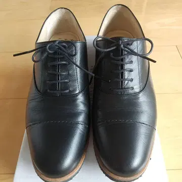 MARGARET HOWELL idea 블랙 가죽 신발