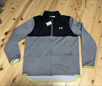 새상품 Under Armour 그레이 블랙 플리스 M 사이즈