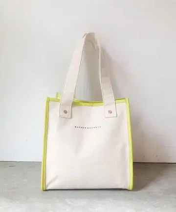 Banner Barrett 캔버스 미들 BAG
