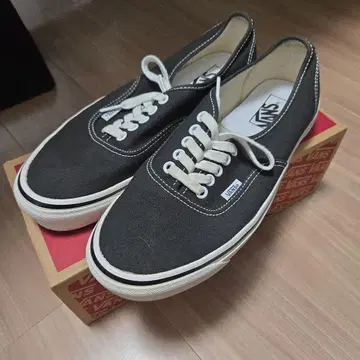VANS 애너하임 팩토리 오센틱 44dx 27.5