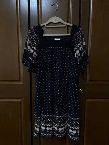petite flute 플레어 소매 원피스