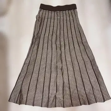 Ray Cassin 브라운 스트라이프 패턴 니트 플리츠 스커트