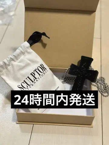 SCULPTOR 크로스 스트랩 지갑 스컬프터