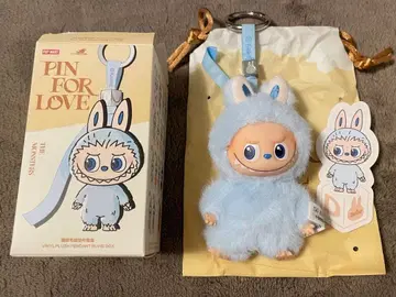 THE MONSTERS PIN FOR LOVE 봉제 인형 펜던트 D