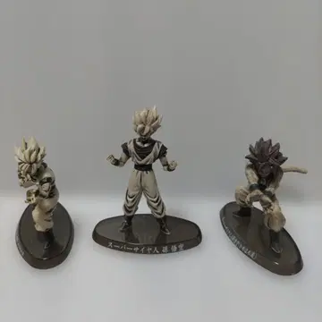 슈퍼 사이어인 손오공 피규어 3체 세트 약 7cm
