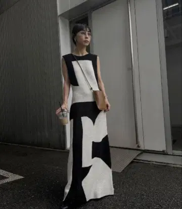 LOOP YARN SEMI FLARE KNIT DRESS