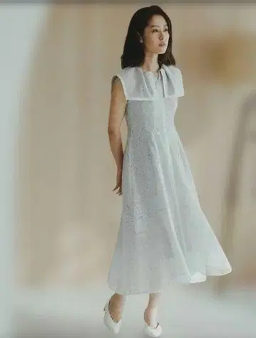 셀포드 스퀘어 칼라 롱 원피스