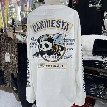 (46) PANDIESTA 팬더 자수 롱 슬리브 티셔츠