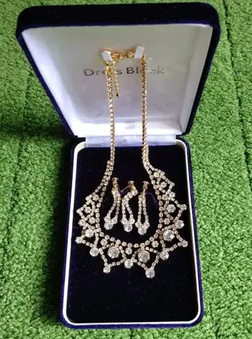 DressBlack 목걸이 & 귀찌