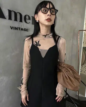 UND FUR EMBROIDERY SKIN TOP AMERI