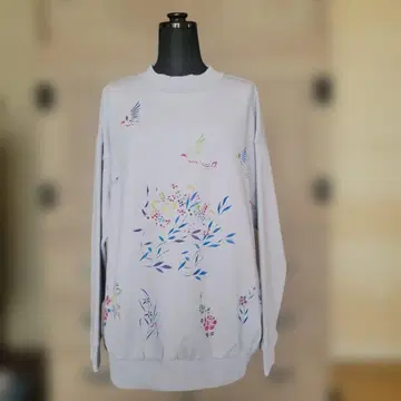 [ 염공방 미야비 ] 꽃과 새 무늬 긴팔 상의