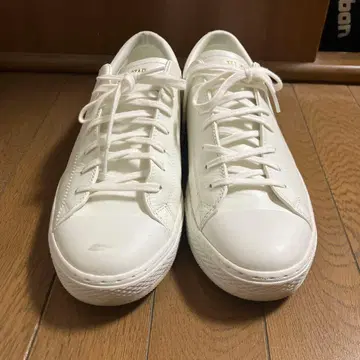 컨버스 화이트 가죽 로우컷 스니커즈