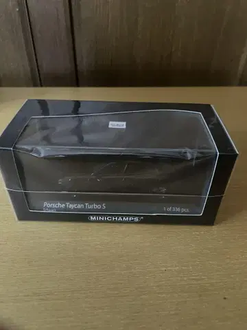 MINICHAMPS 포르쉐 타이칸 터보 S 1/43