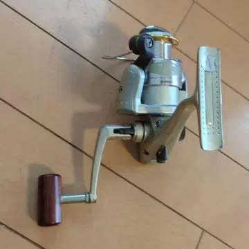 시마노 울테그라 XT 2000 스피닝 릴 울테그라