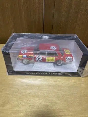 메르세데스-벤츠 300 SEL 6.8 AMG 1971 1/18