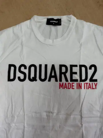 새상품급 DSQUARED2 T셔츠 화이트 S사이즈
