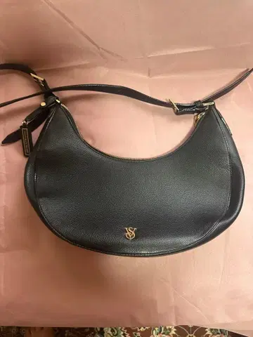빅토리아 시크릿 블랙 핸드백