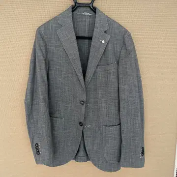 그레이 체크 무늬 테일러드 자켓