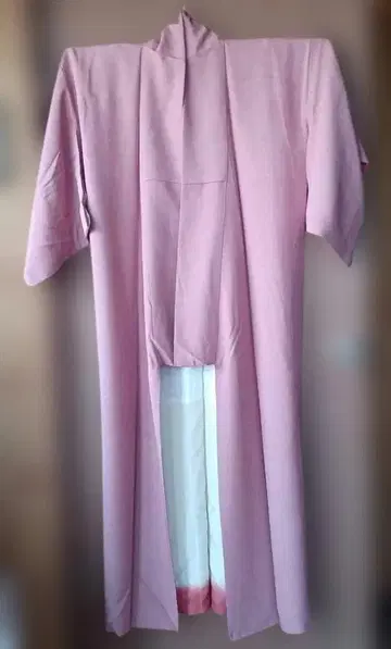 복숭아색 이로무지 순수 실크 기모노 세이가이하 무늬