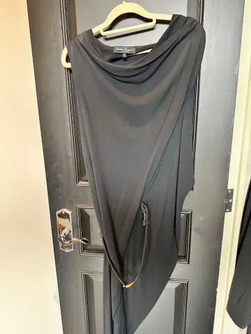 페라가모 벨트 포함 원피스!