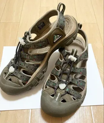 KEEN NEWPORT RETRO 뉴포트 레트로 후지록 25cm