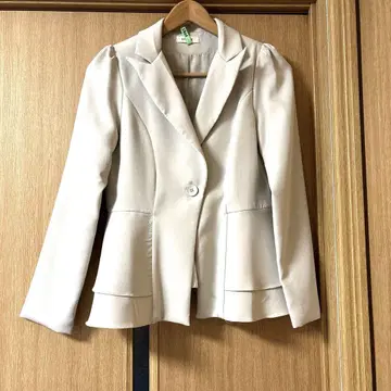 아이보리 페플럼 자켓 L