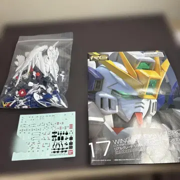 RG 윙건담 제로 EW 1/144