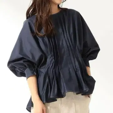 컨디션 최상 데미룩스 빔즈 턱 돌먼 슬리브 블라우스 일본제 네이비