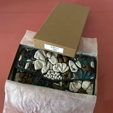 꽃무늬 가죽 장지갑 터콰이즈